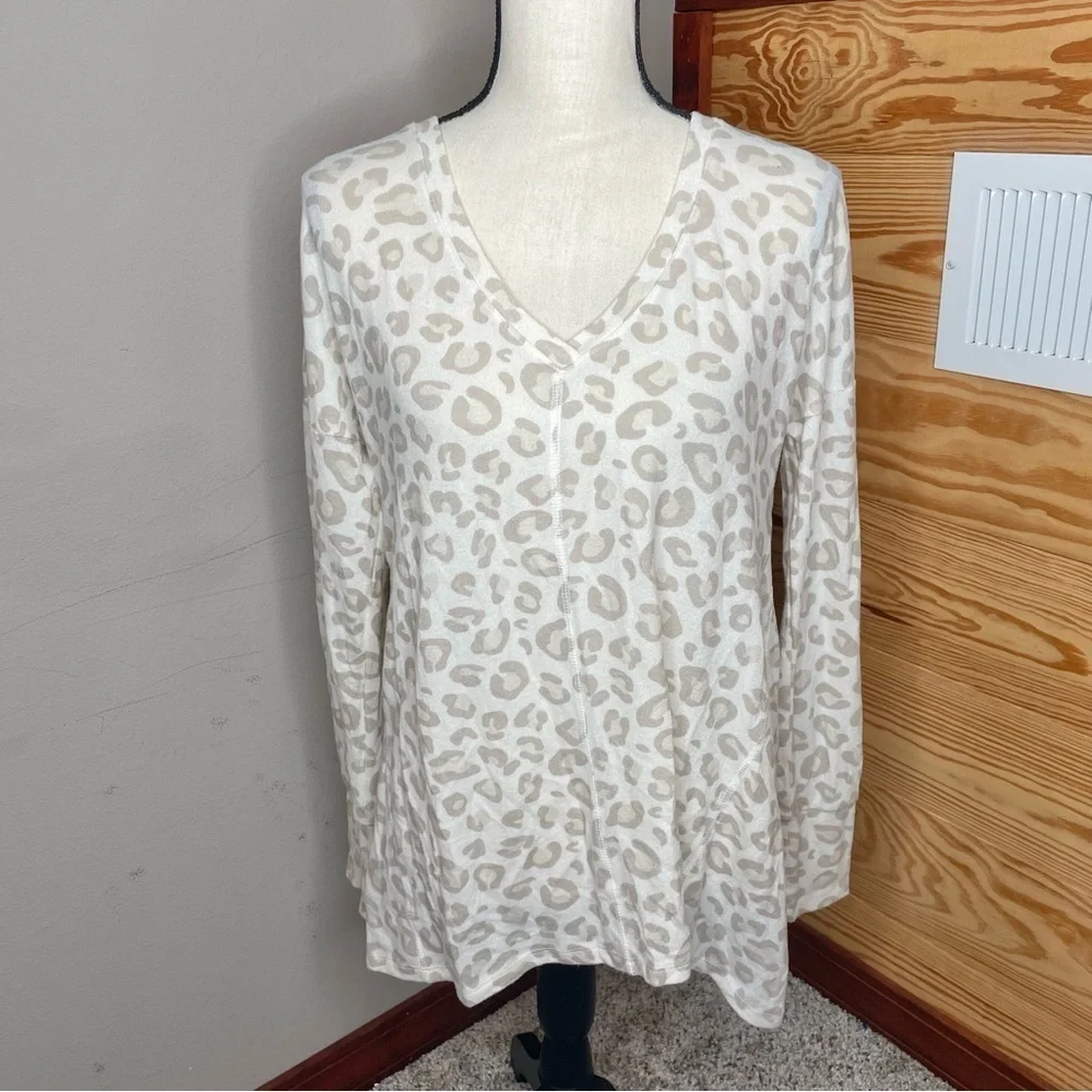 Gibson Leopard Print V-Neck Oversized Long Sleeve Top Tunic Sweater Extra Small